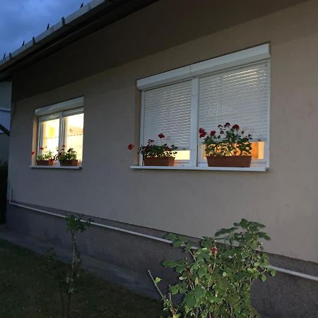 Tulman Apartment Балатонберень Экстерьер фото